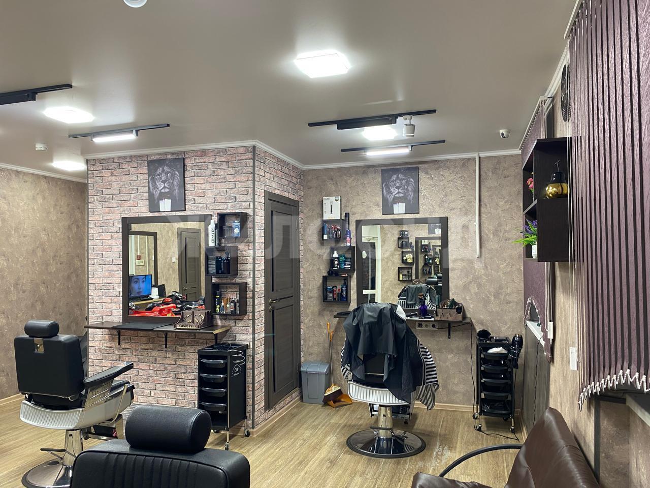 Дзержинского проспект, 30, Универсальное помещение