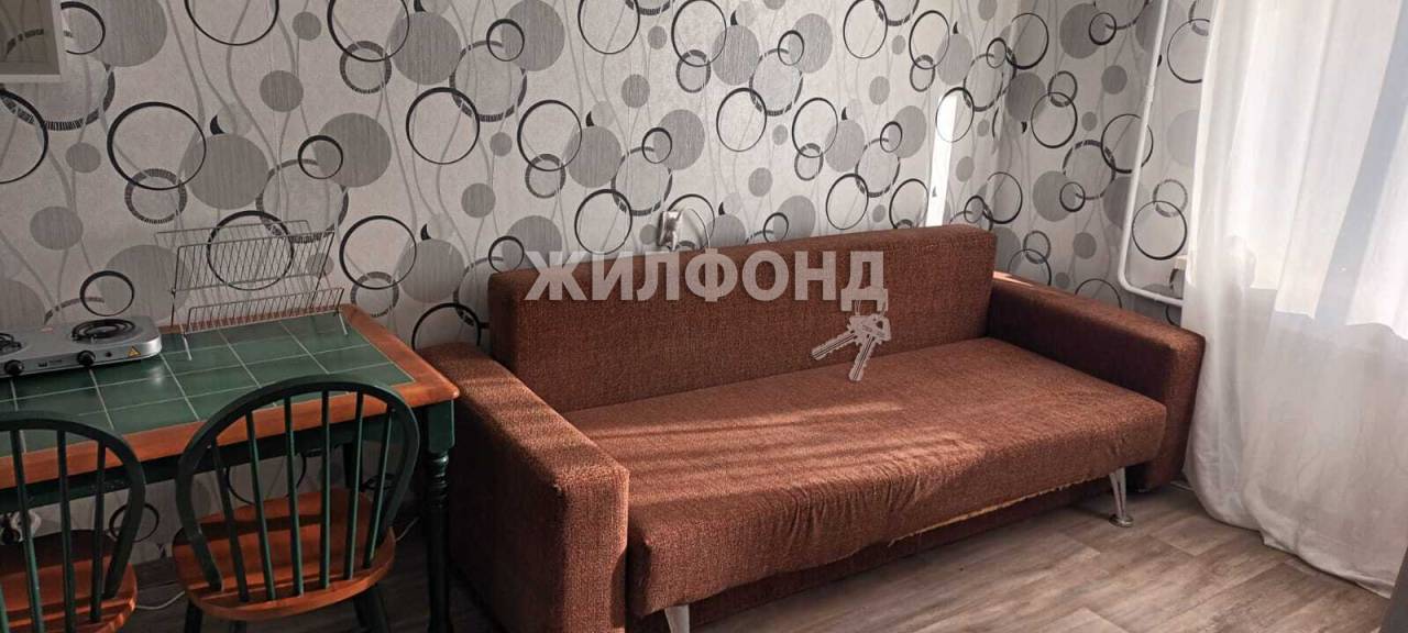 Сухарная, 70, комната