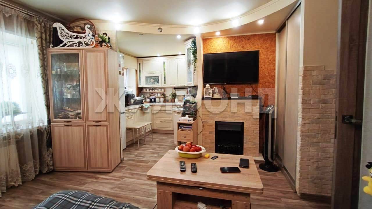 Богдана Хмельницкого, 10/2, 2-к квартира