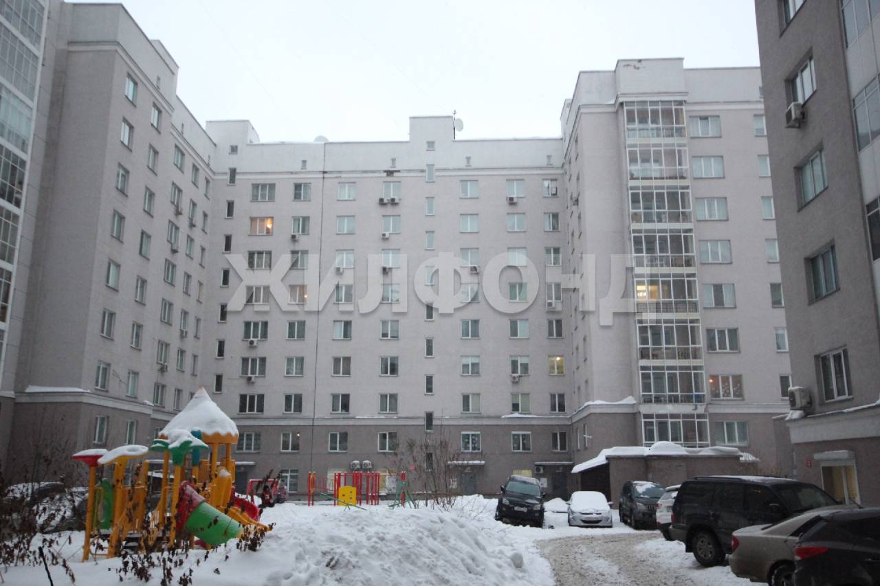 Семьи шамшиных 12. Улица семьи шамшиных 18. шамшиных 18 новосибирск улица. семьи шамшиных 56. семьи шамшиных 12 новосибирск.