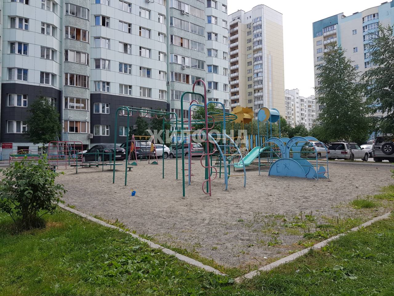 Горский микрорайон 9 новосибирск. Город Новосибирск, микрорайон Горский, дом 39, квартира 111.
