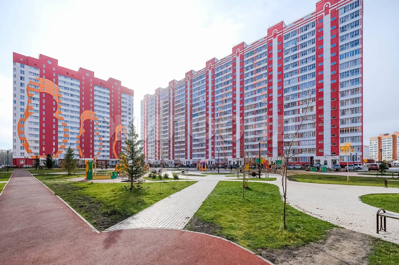 Шмонина 2 новосибирск. Шмонина 2 новосибирск. Дмитрия шмонина 10/2. Дмитрия шмонина 10 новосибирск. Улица дмитрия шмонина новосибирск.