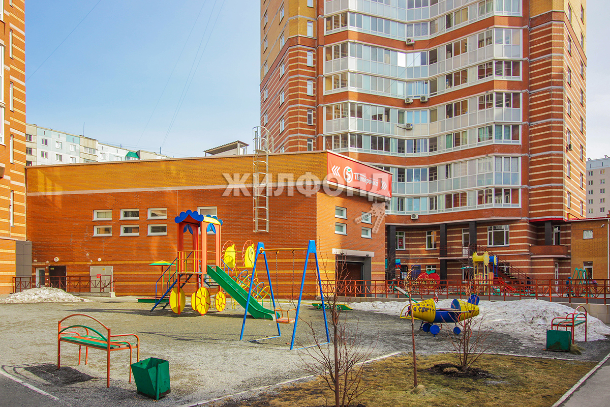 Высоцкого 45 1 почта. Высоцкого 45 Новосибирск. Ул.Высоцкого 45/1 Новосибирск. МЖК Высоцкого Новосибирск. Новосибирская, г Новосибирск, ул в.Высоцкого, 45/1.