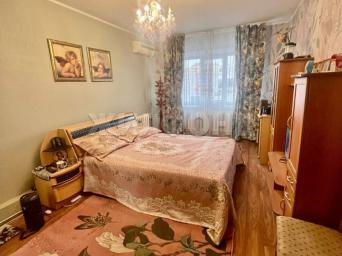 Бежицкая, 1/4