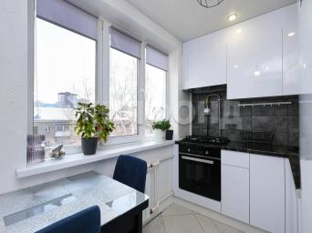 Титова, 39