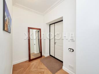 Красный проспект, 30